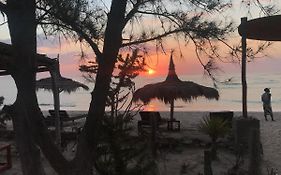 Mada Surf Ranch אנקאו